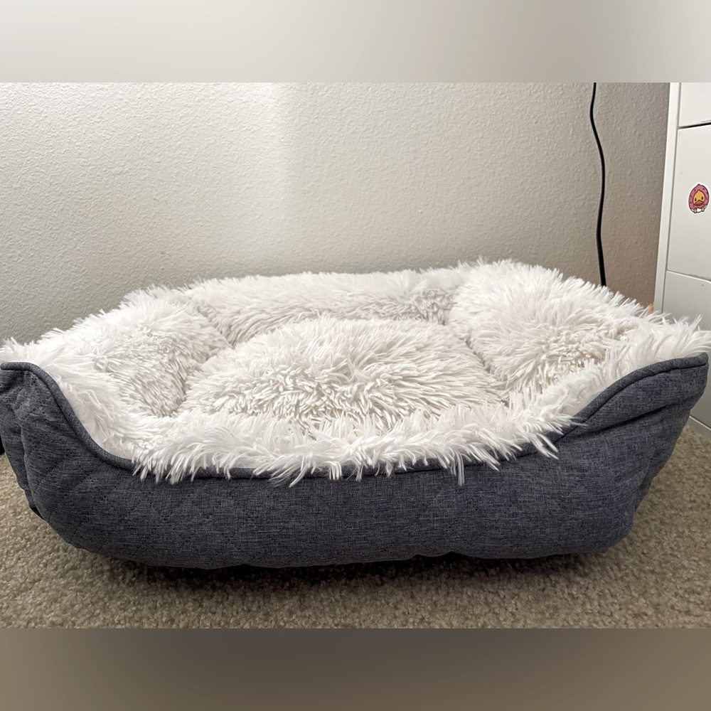 Fluffy Large cat bed
